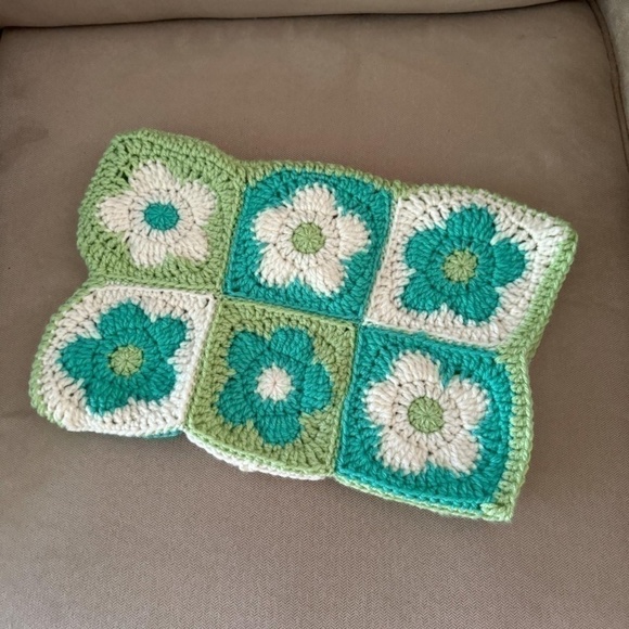 Flower Crochet Computer Laptop Sleeve Case - Picture 6 of 7